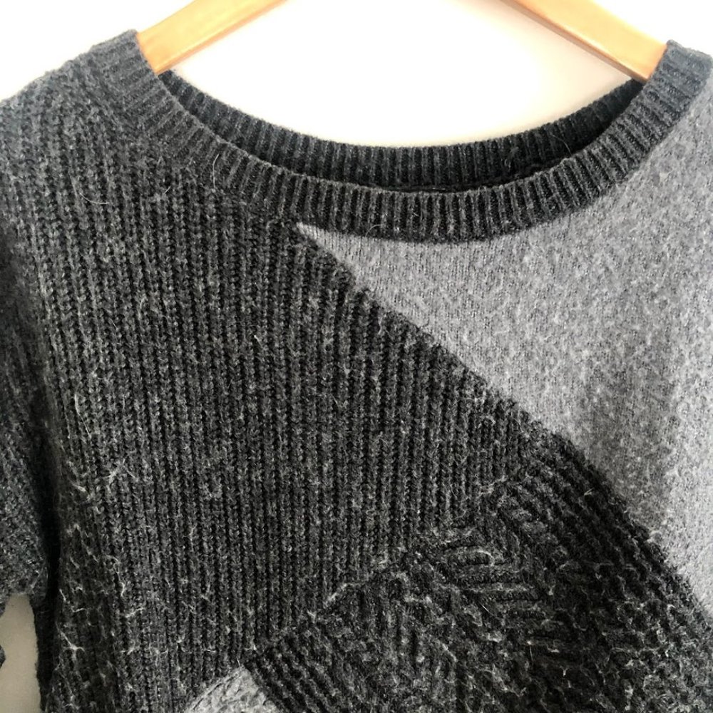Trouve Crewneck Soft Sweater Medium - Picture 5 of 5